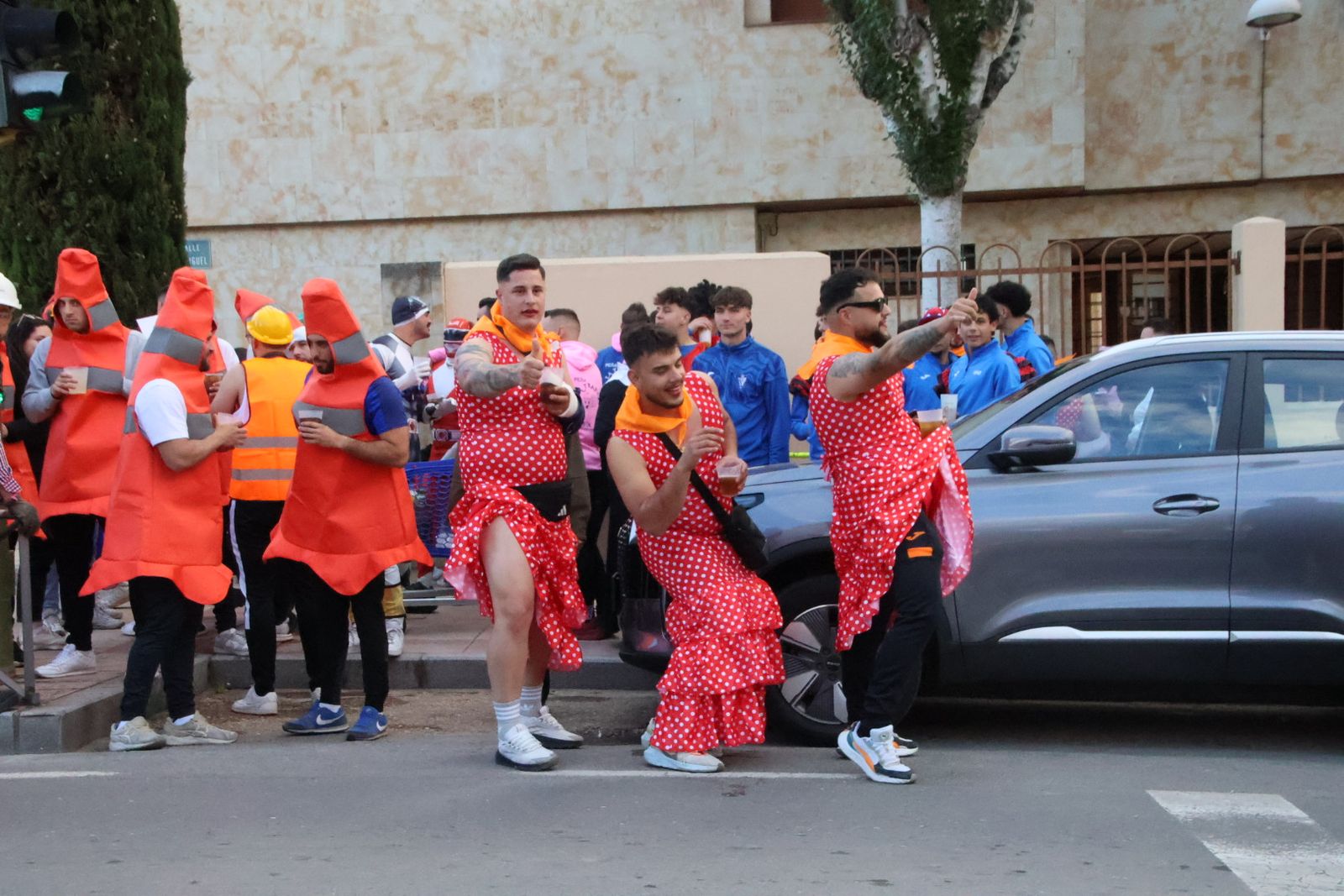  Villamayor, concentración y pasacalles de grupos y peñas