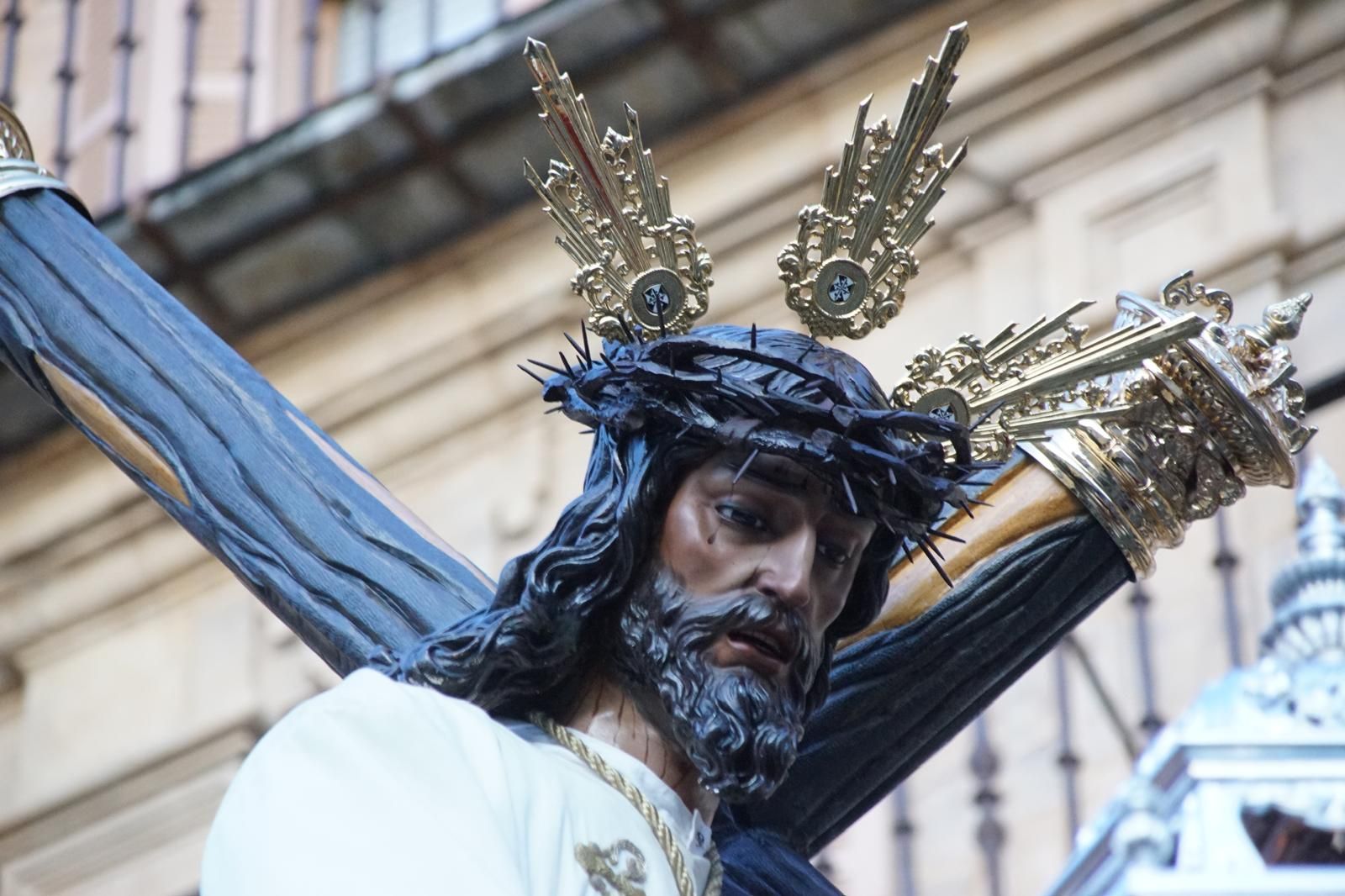 Las imágenes de la emotiva procesión de la Dominicana sin el Cristo de la Buena Muerte (12).jpeg