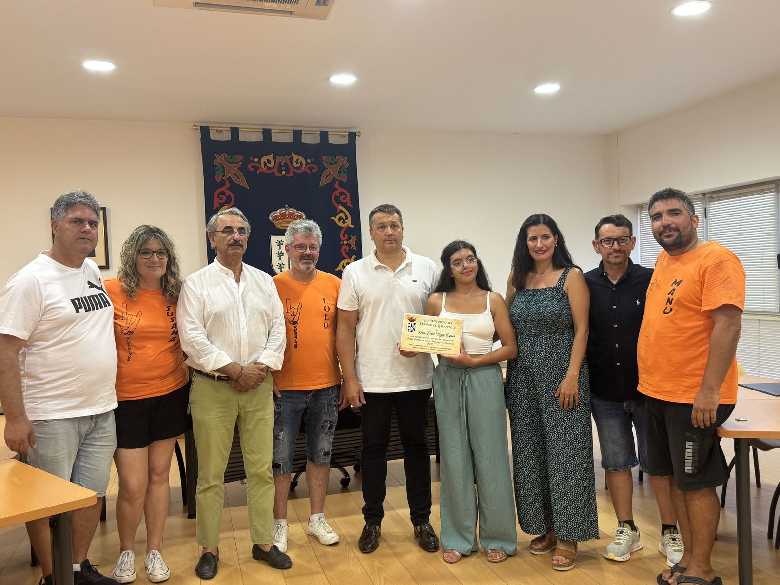 Doñinos de Salamanca. Pregón a cargo de la Asociación Noonan con Celia Vega Cepriá. Acto amenizado con sangría y la charanga El bombazo.