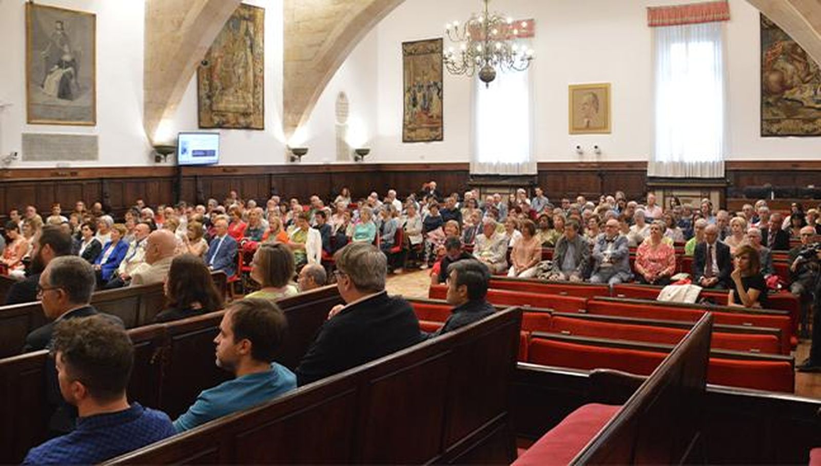 El Programa Interuniversitario de la Experiencia de la Universidad de Salamanca clausura el curso académico 2022/23