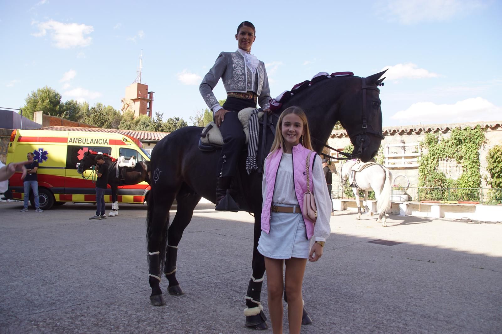 Así han vivido los salmantinos el primer festejo de la feria taurina 2025: imágenes del ambiente en los tendidos y en el patio de cuadrillas