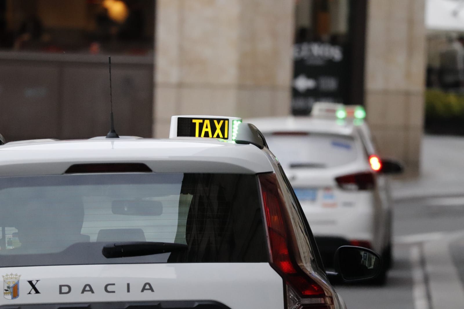 Taxis en una parada en Salamanca