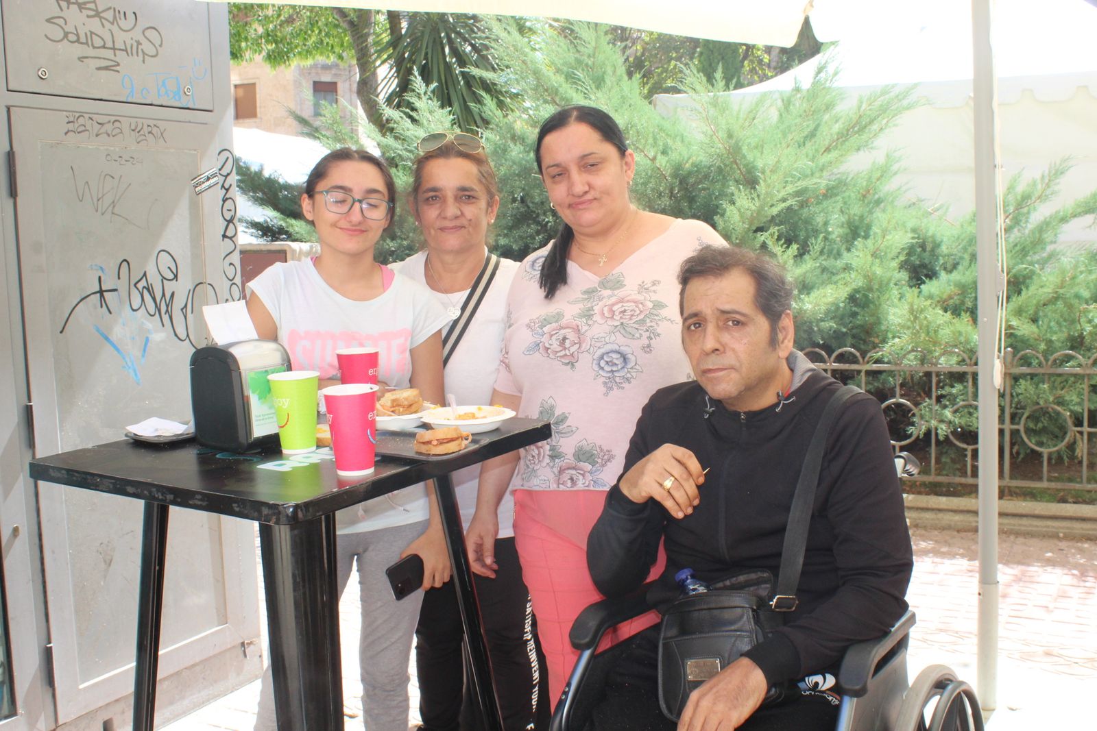 Ambiente en la Feria de Día en el mediodía de este jueves