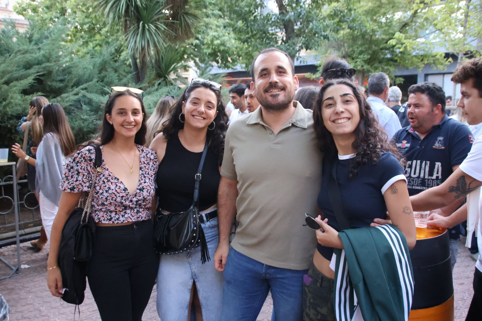 Ambiente de las casetas el  jueves por la tarde noche