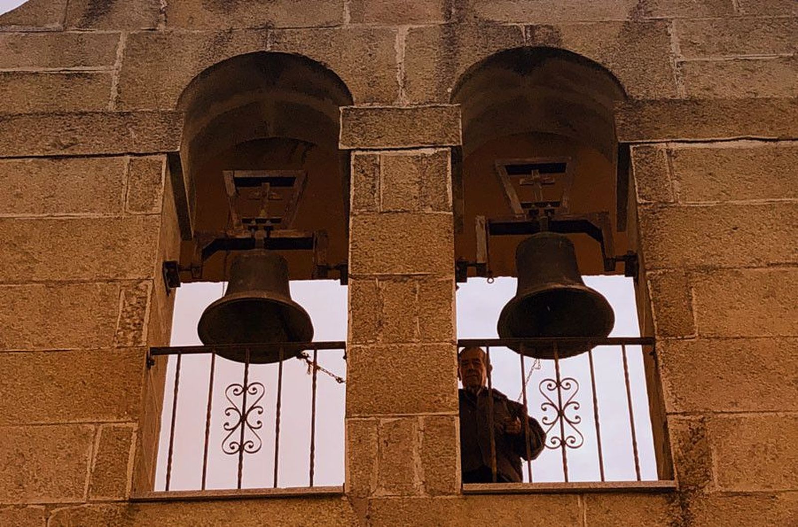 Campanero argusino campana