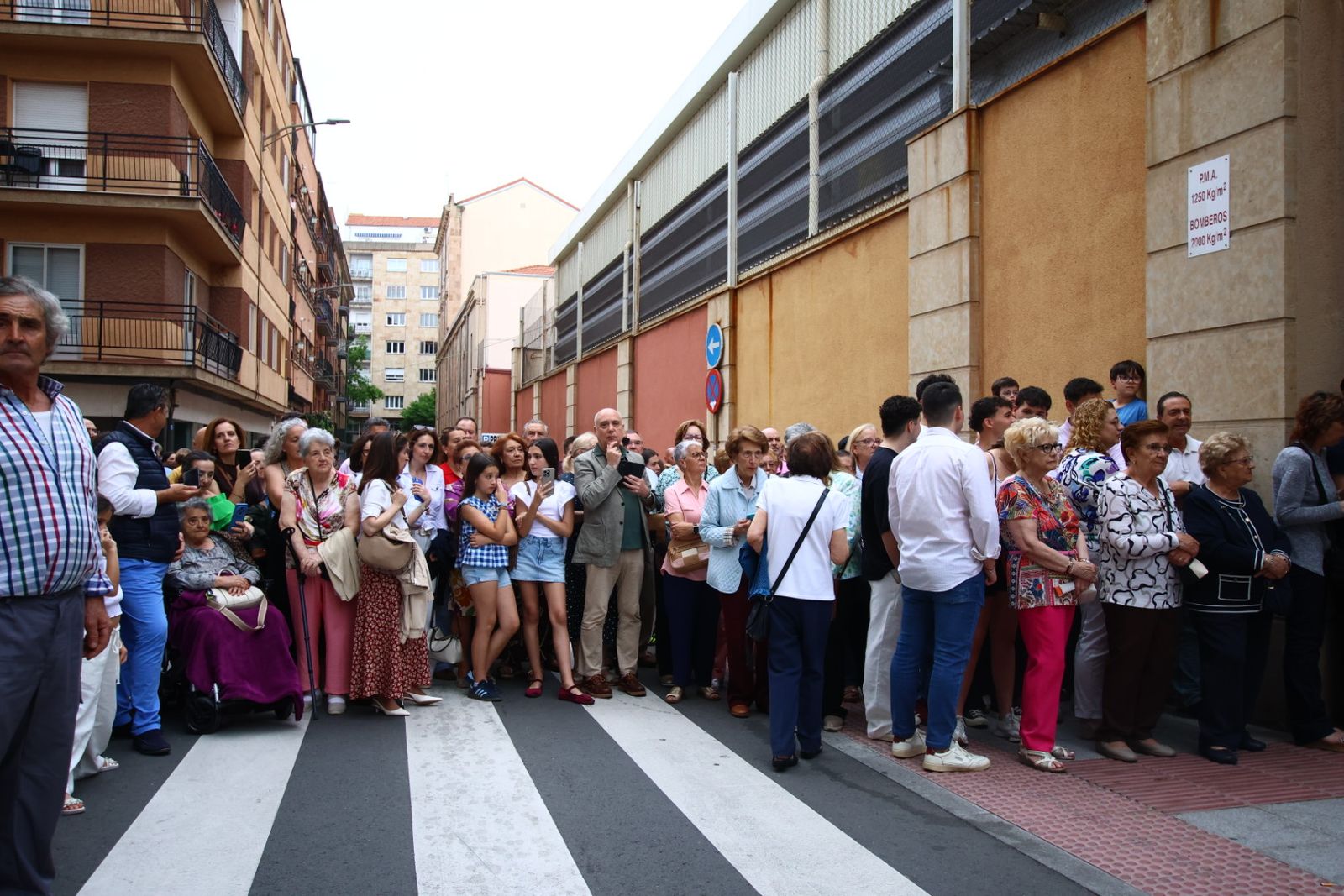 Procesión con motivo de la festividad de María Auxiliadora
