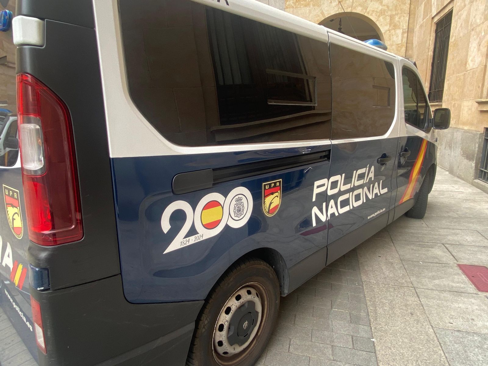 Furgón Policía Nacional.
