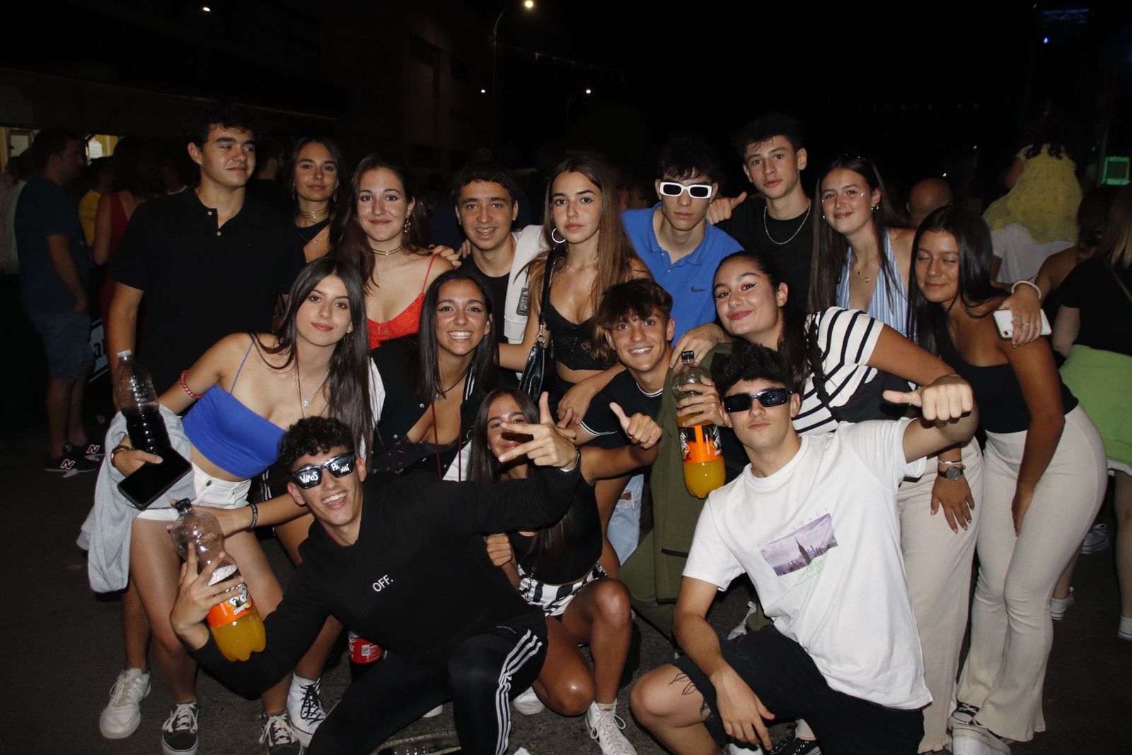 Villares de noche, concierto de huecco, la banda del capitán inhumano y la guardia