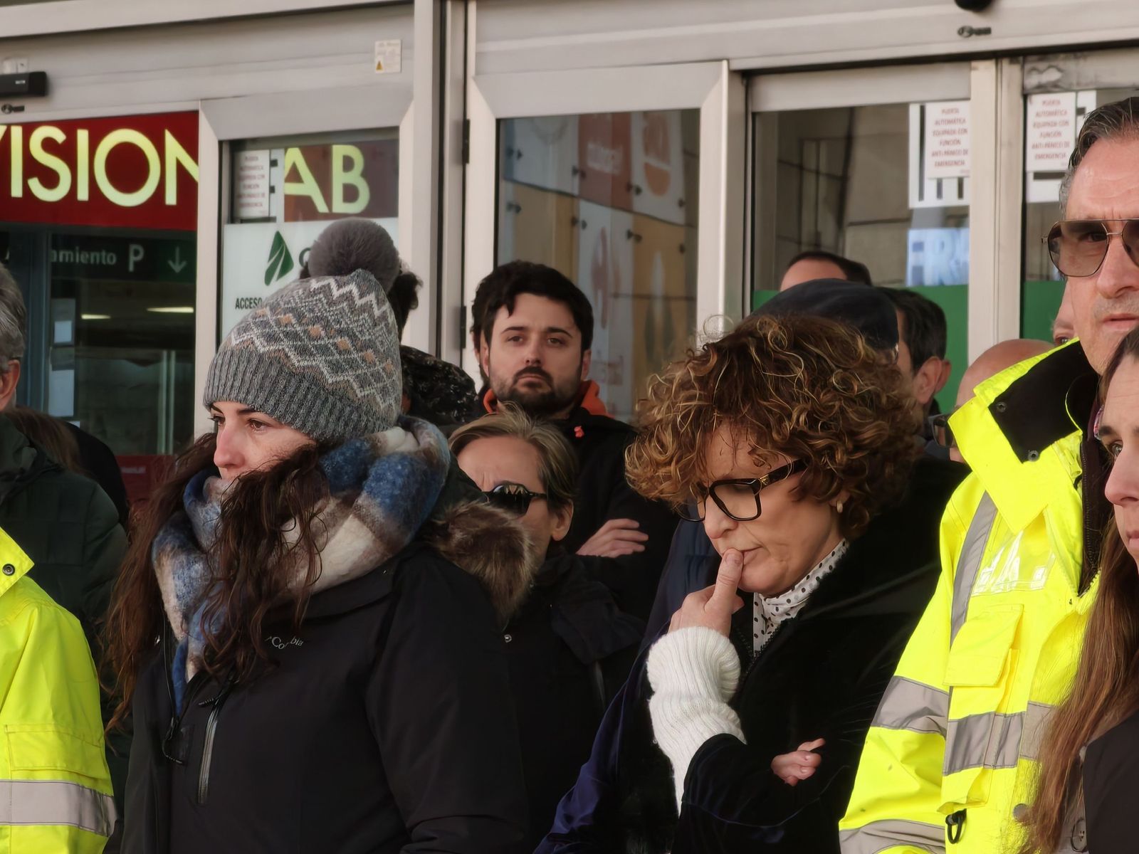 Los trabajadores de Renfe en Salamanca guardan cinco minutos de silencio tras el accidente de Adamuz