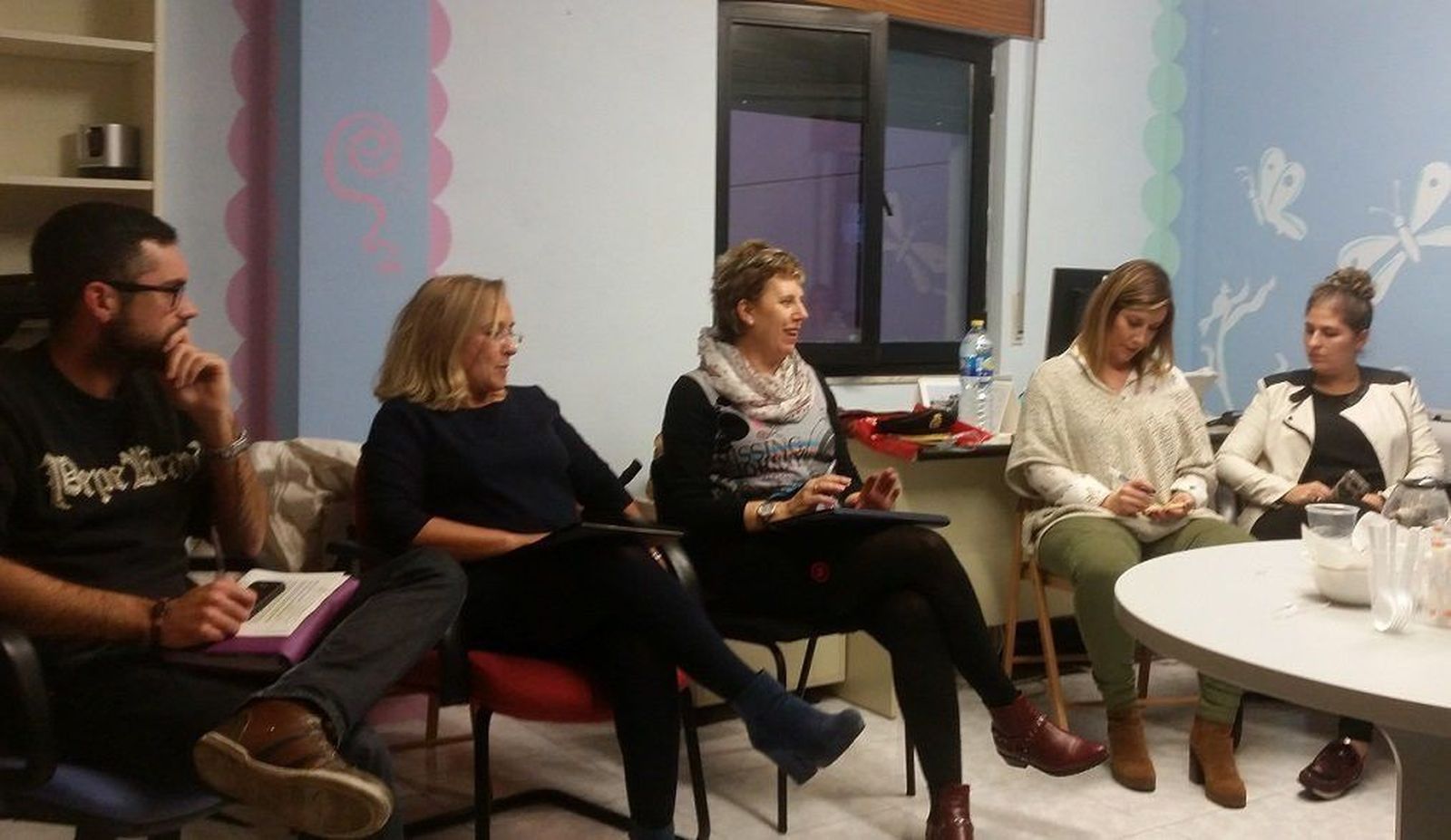 Conferencia sobre servicios de protección a víctimas de violencia de género