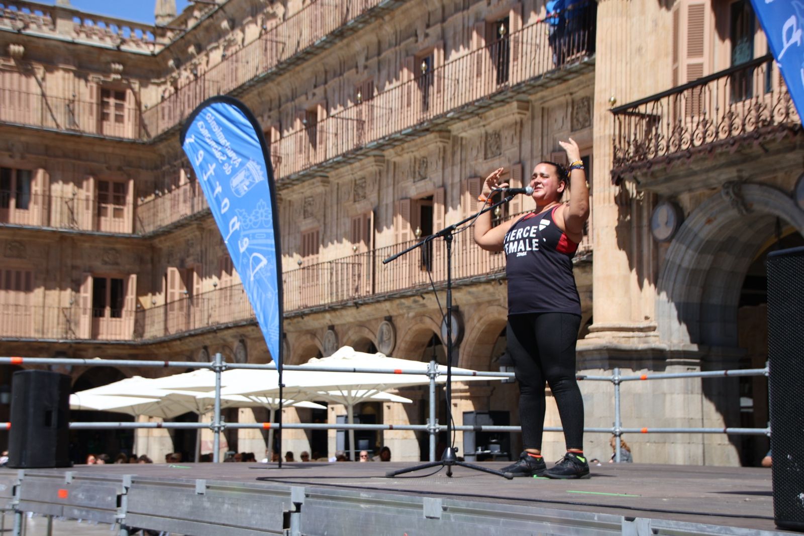 El alcalde de Salamanca, Carlos García Carbayo, participa en el Día de la Educación Física en la calle