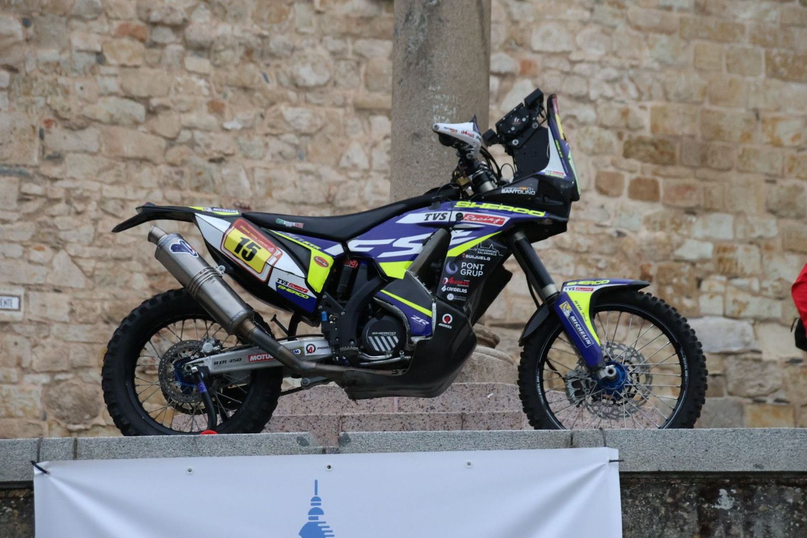 20240503191852-img-3200