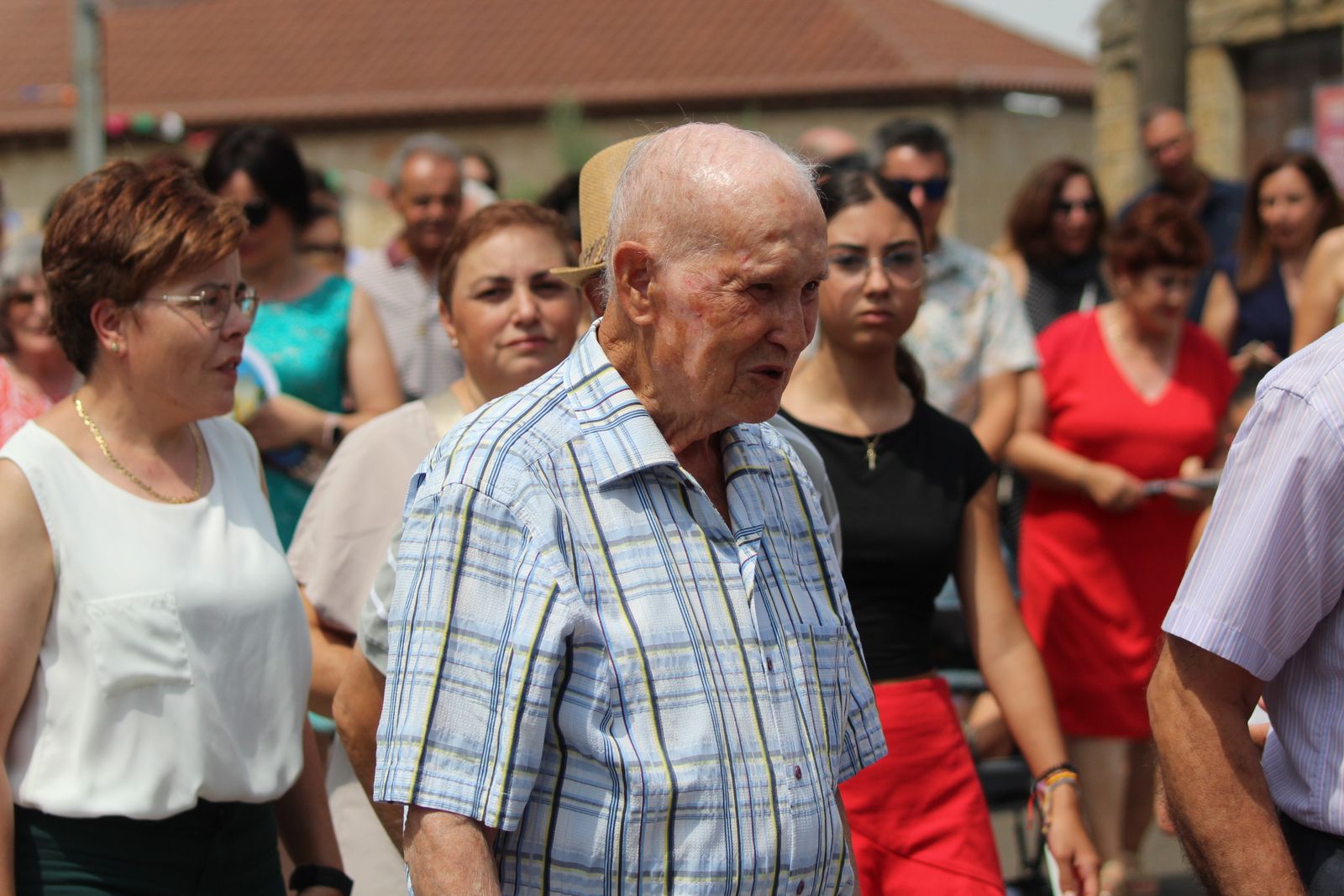Los vecinos de Rollán arropan a su patrón San Lorenzo