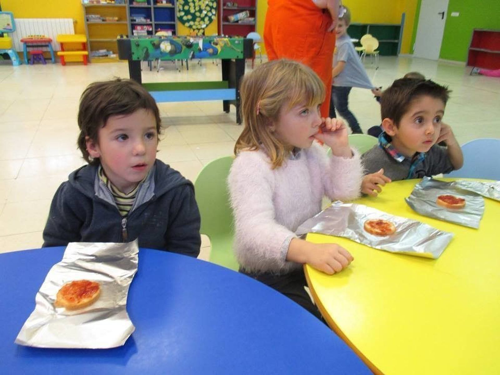 Dulces en la ludoteca de Navidad
