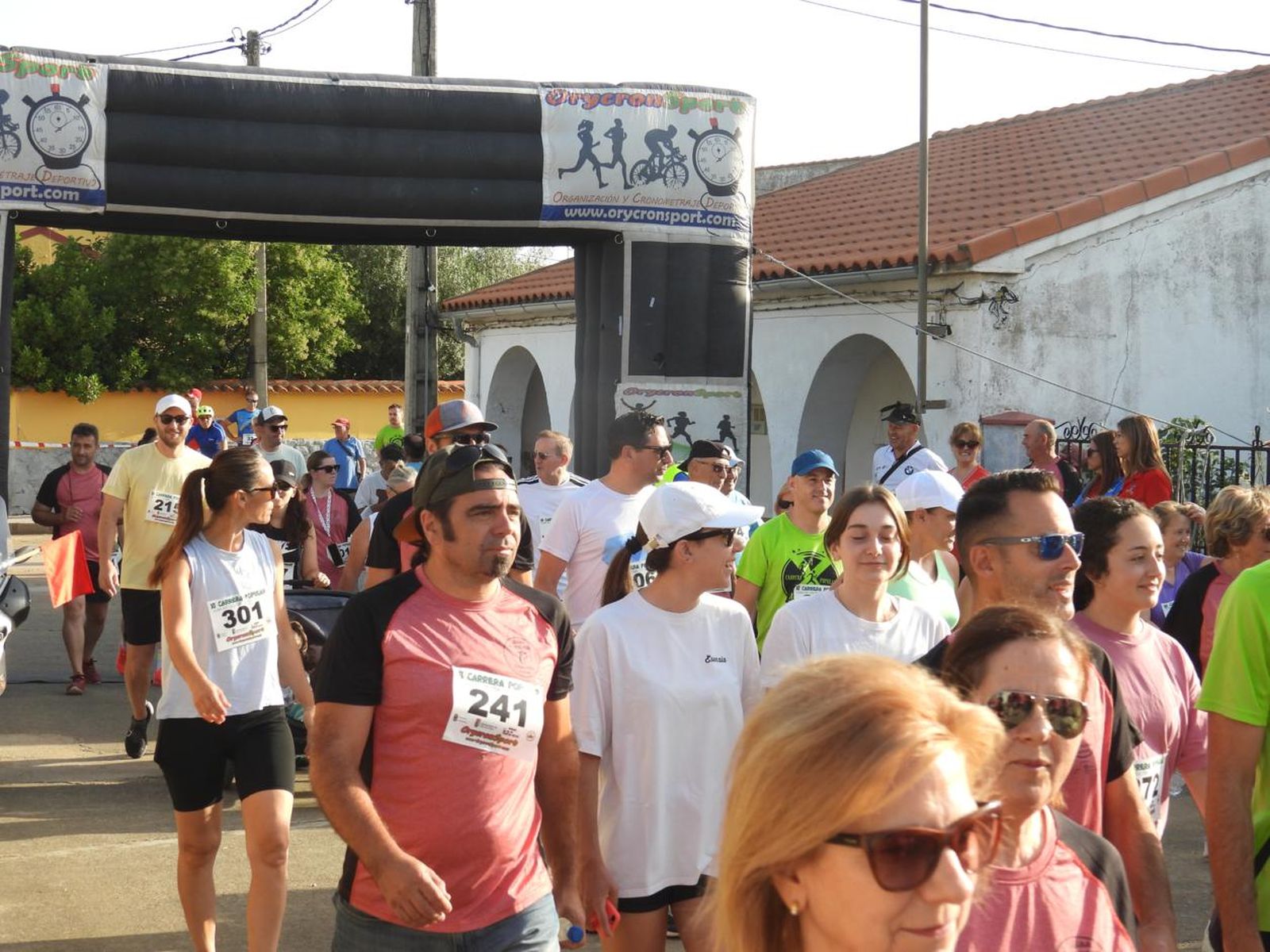 El calor no detiene el éxito de la XI Carrera Popular de Alba de Yeltes