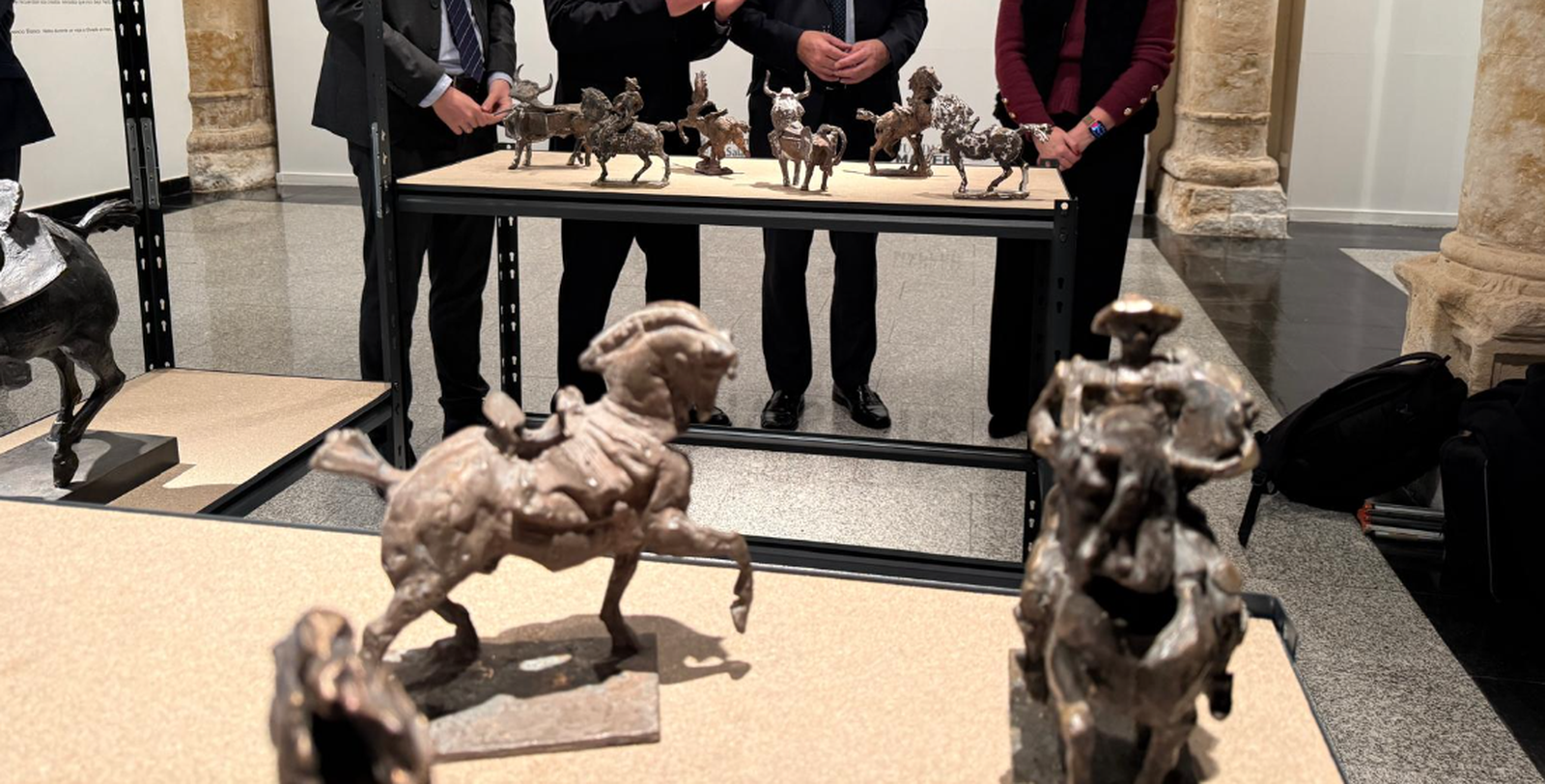 La Sala de Santo Domingo de la Cruz acoge la exposición ‘Confiar en la invisible’ con un centenar de obras de Venancio Blanco