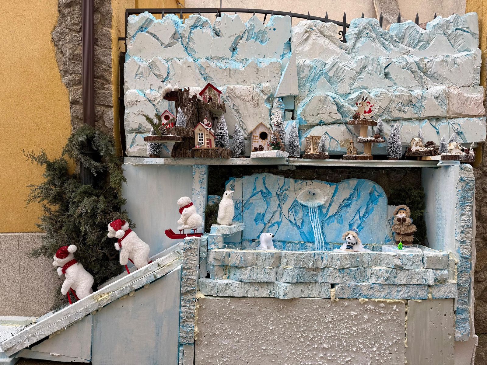 A.M.E.A. - Decoración navideña en una vivienda de Ledesma (2).jpg