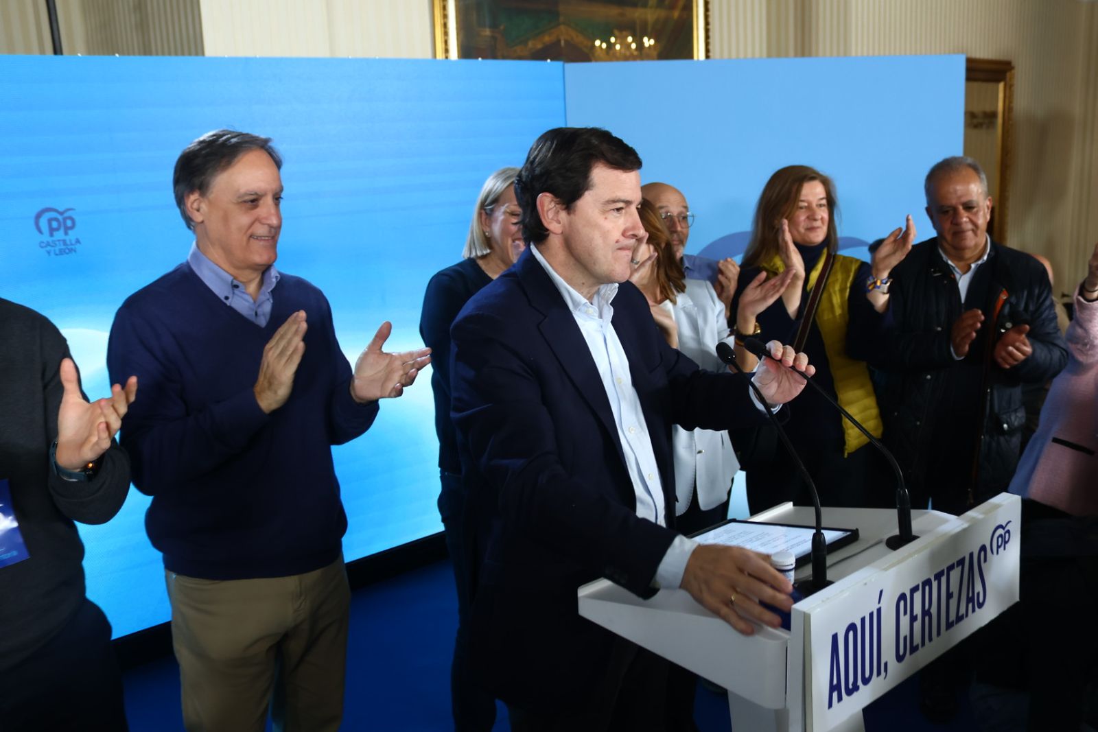 Mañueco celebra su triunfo en Salamanca en las Elecciones a las Cortes de Castilla y León 2026