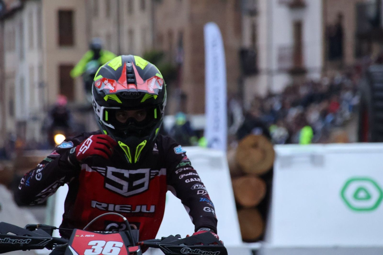 20240503194427-img-3328