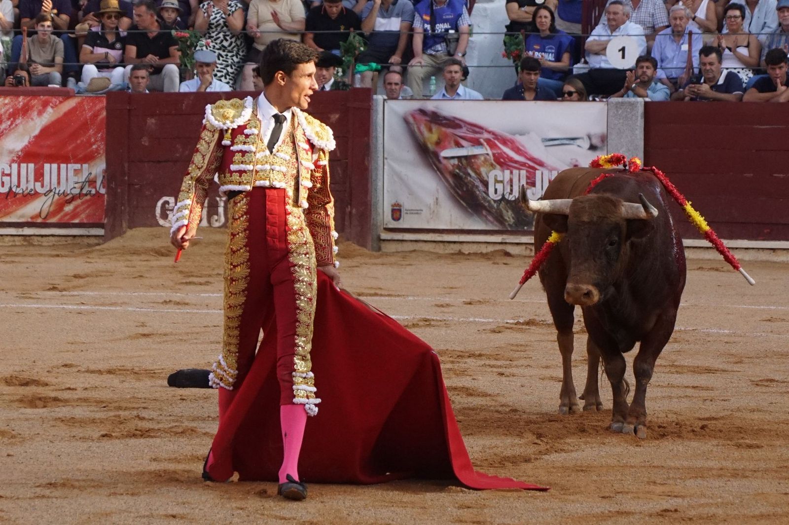 : Emilio de Justo y Diosleguarde cierran en hombros una feria de Guijuelo marcada por las despedidas de El Capea y Javier Castaño
