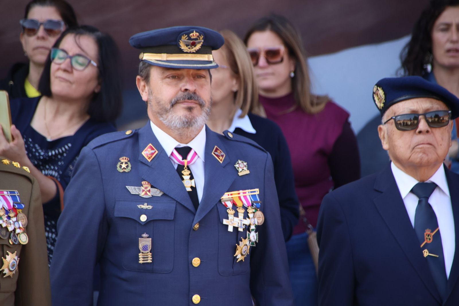 Inauguración glorieta a la Guardia Civil en Villares de la Reina