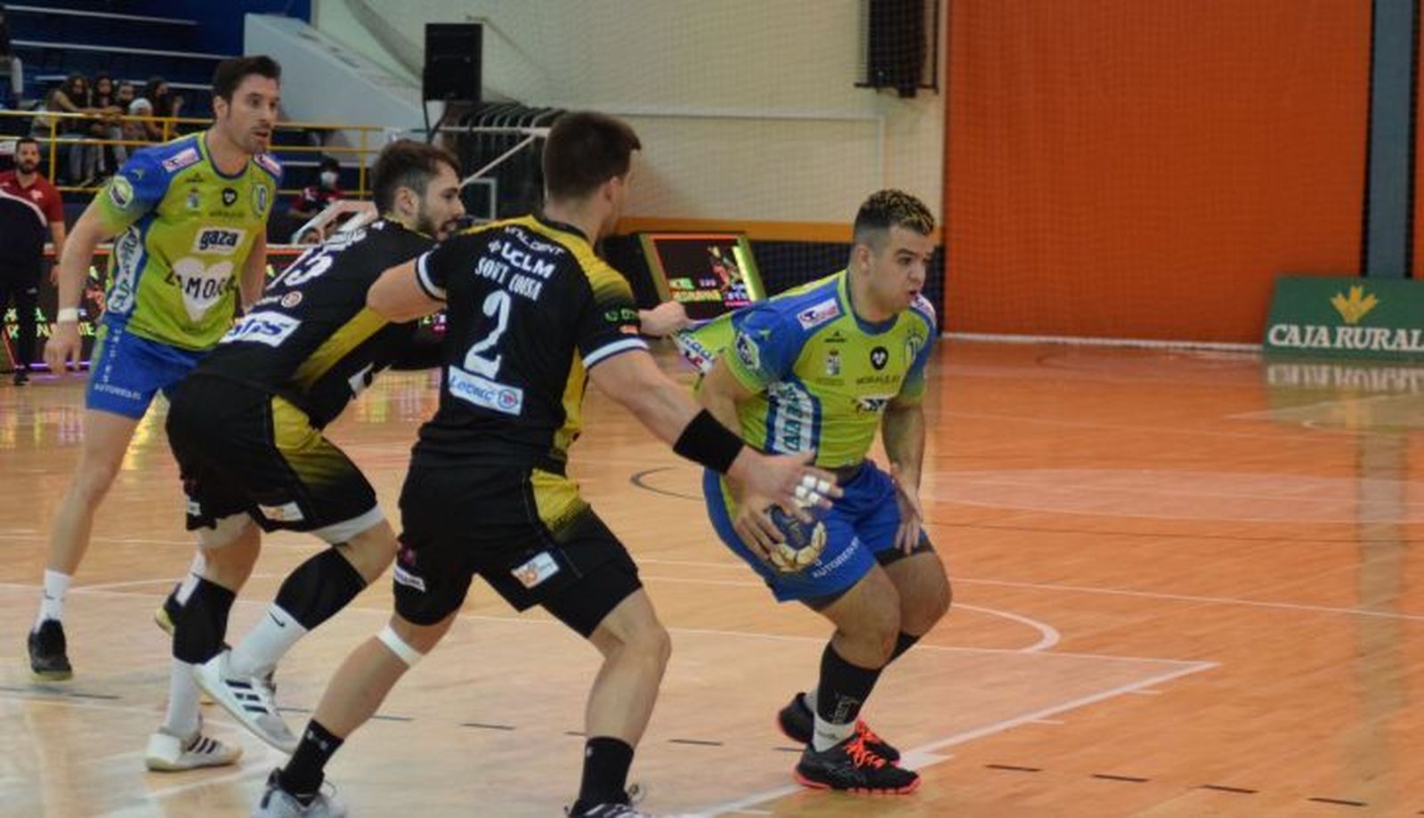 Magariño durante un encuentro del BM Zamora