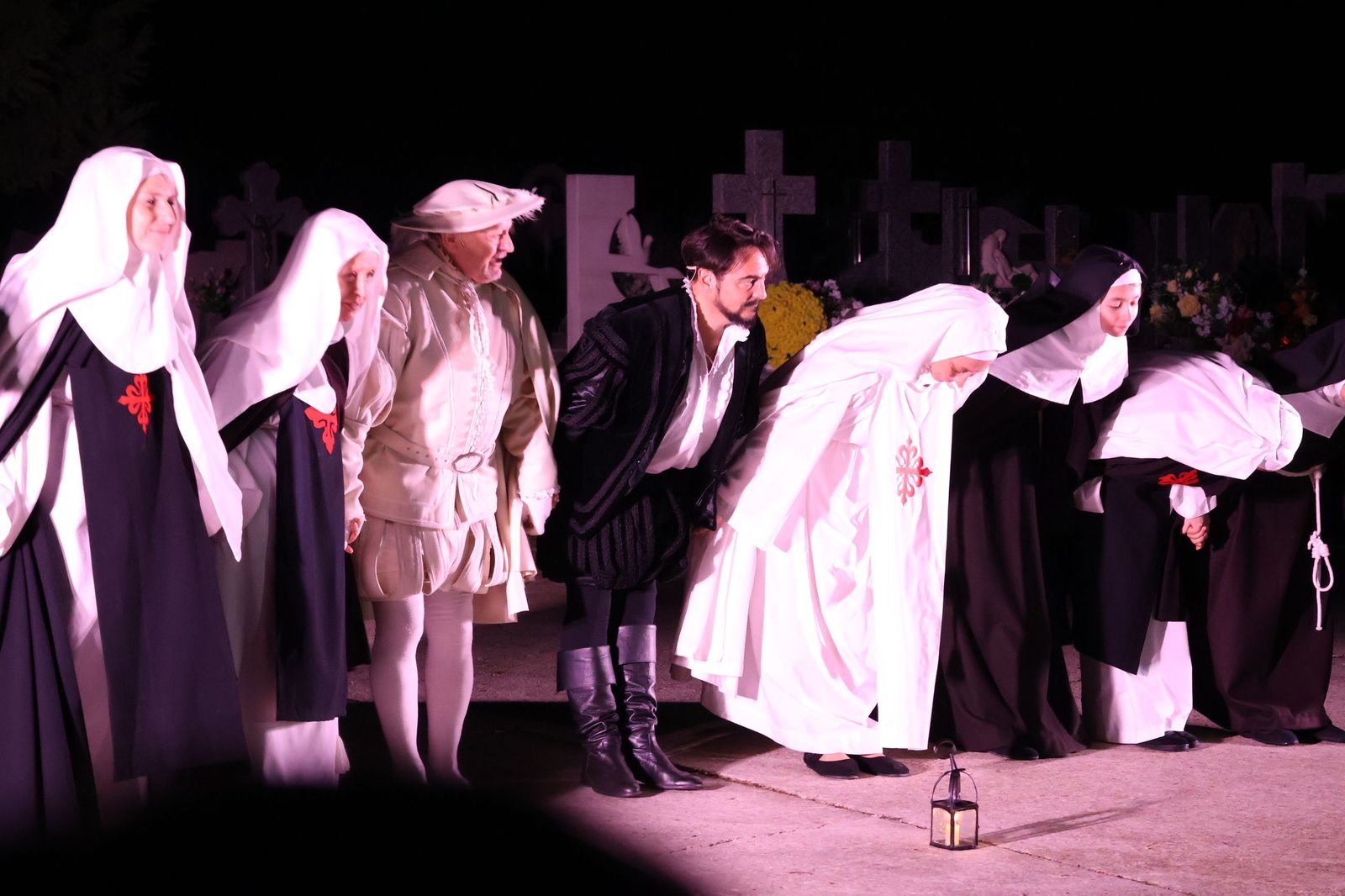 GALERÍA | Don Juan Tenorio cierra temporada en el Cementerio de San Atilano