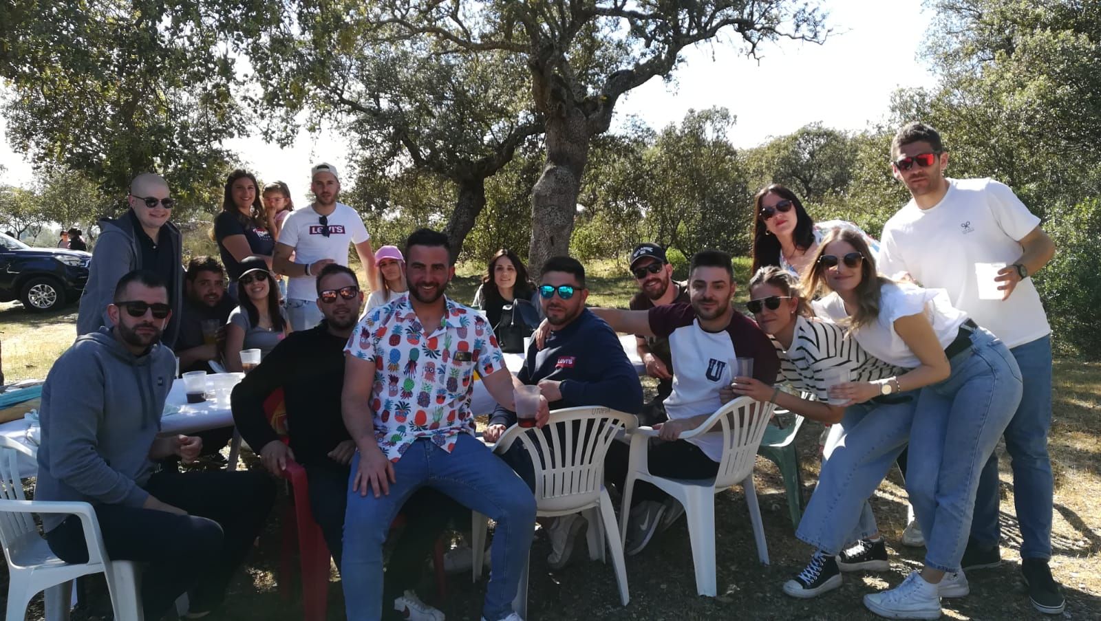 Vecinos de Villoria y Babilafuente suben al monte para celebrar el Lunes de Aguas