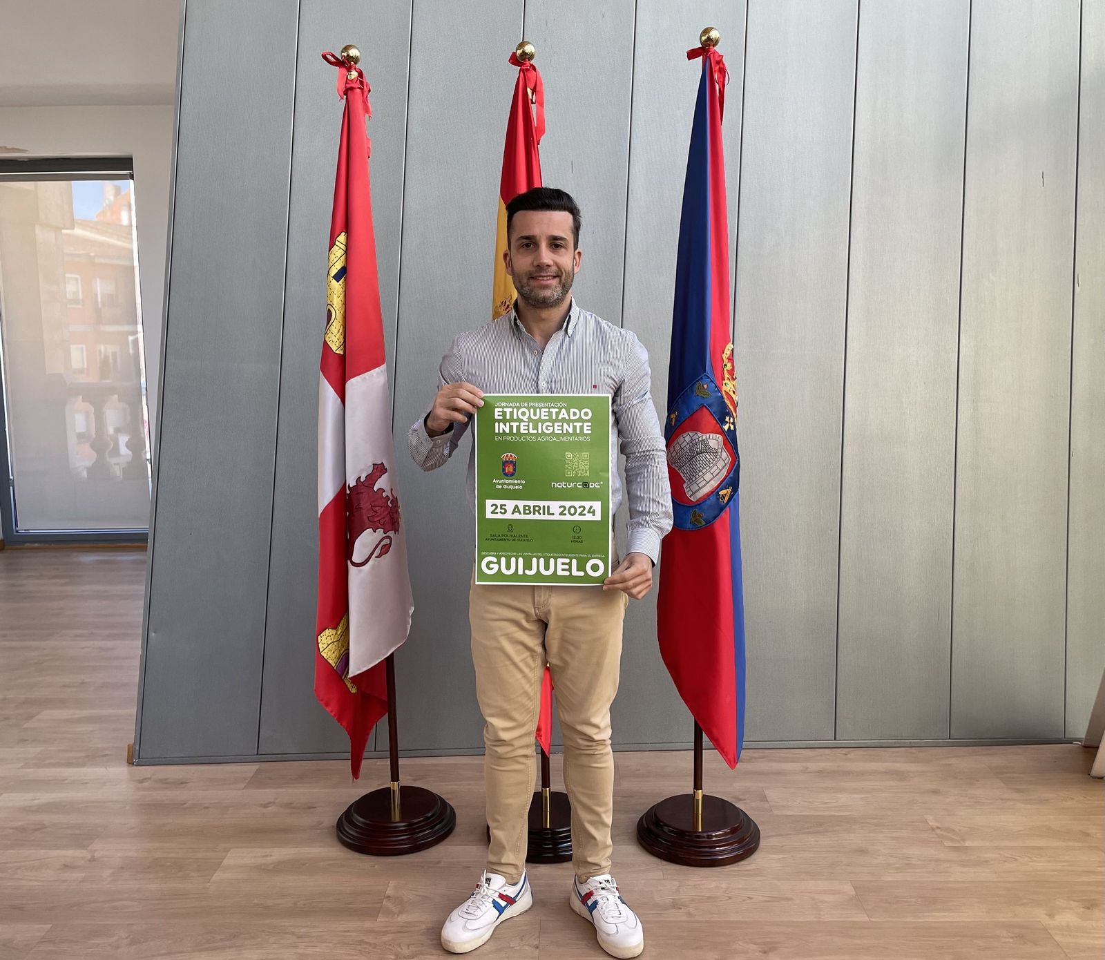 Presentación jornada etiquetado por Jesús Manuel Hernández, concejal de Digitalización e Innovación