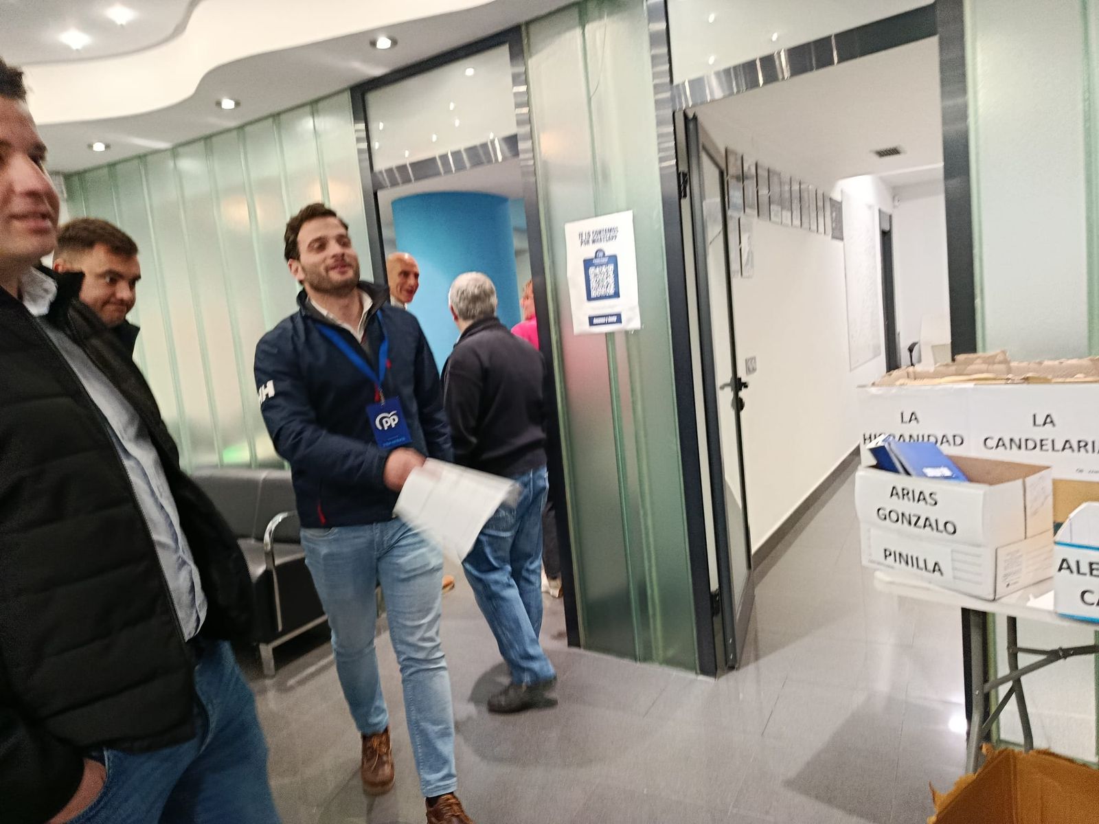 Noeche electoral en la sede del PP en Zamora