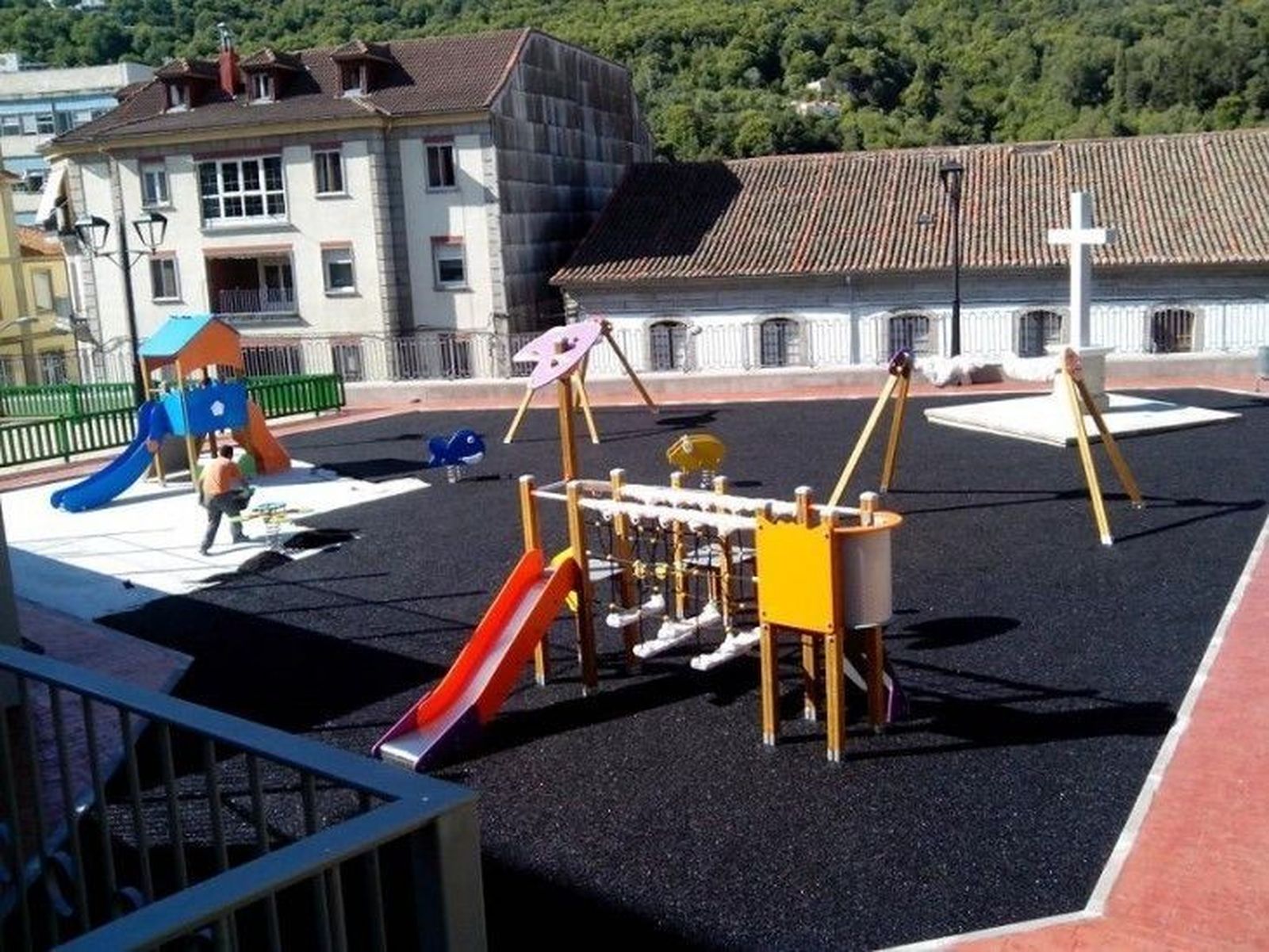 Última fase para tener listo el parque infantil de El Murallón