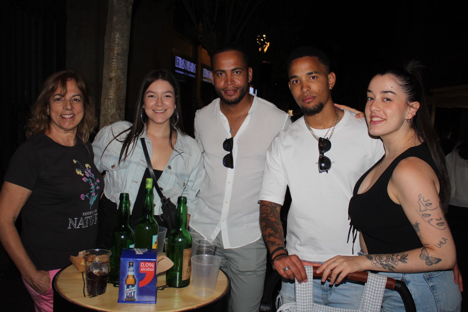 Ambiente en la Feria de Día en la tarde de este lunes