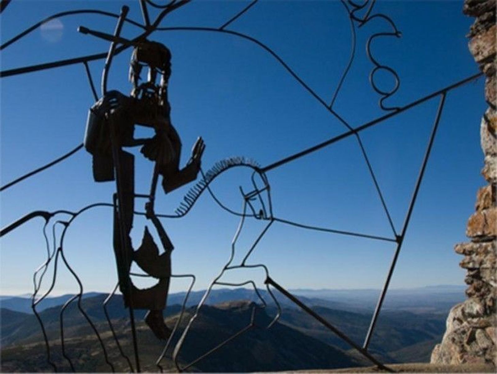 La Alberca y la Peña de Francia, unidos por el senderismo