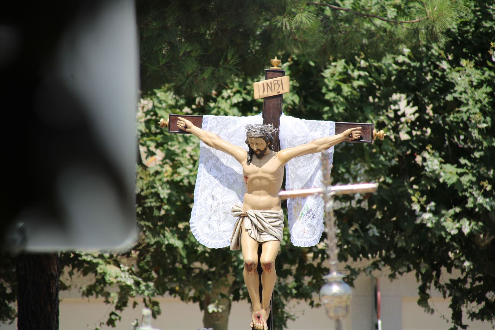 Procesión en honor al Cristo de las Batallas en Castellanos de Moriscos