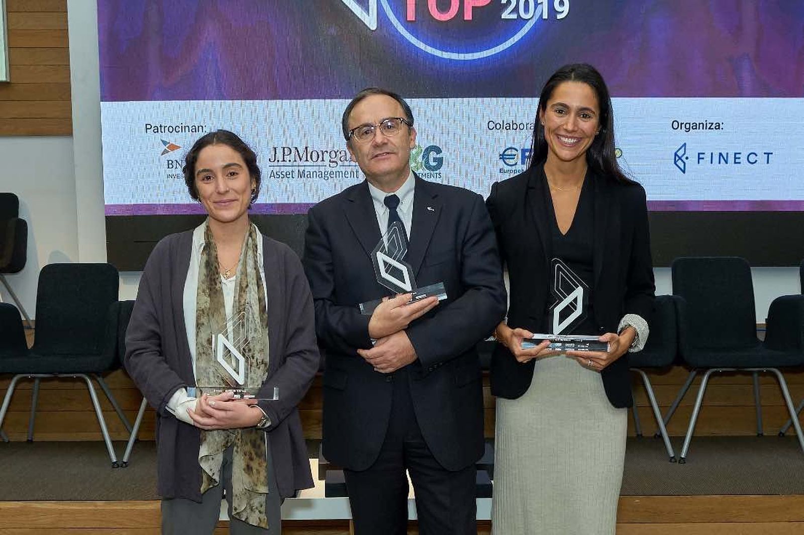 C56a3d5e651d3475bfc9da69a0f8d9c12dbba7fc8a8