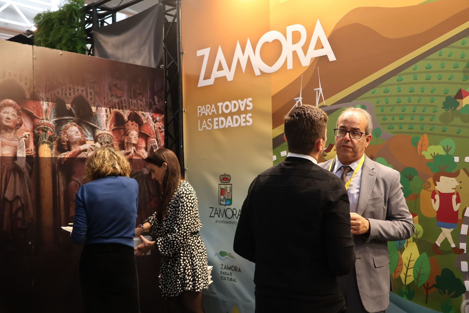 Zamora se presenta en Intur 2025 (12).JPG