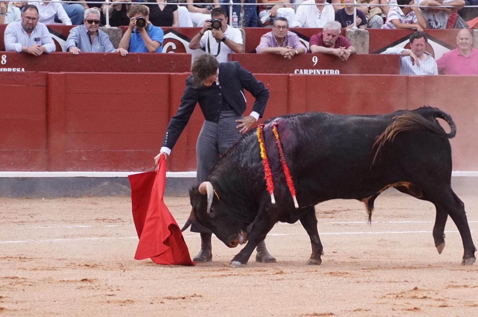 whatsapp-image-2025-06-12-at-21-25-06-2