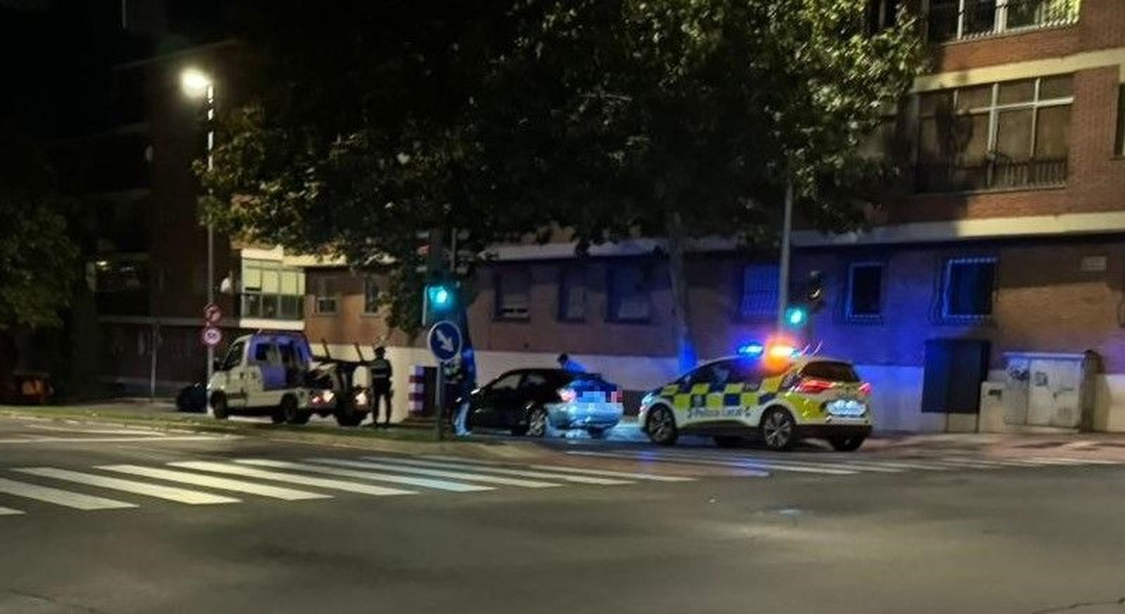 Policía Local en la avenida Reina Berenguela