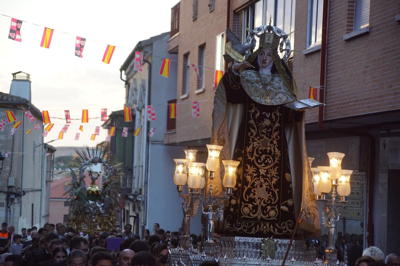 Procesión de Santa Teresa en Alba 2025 (30).jpeg