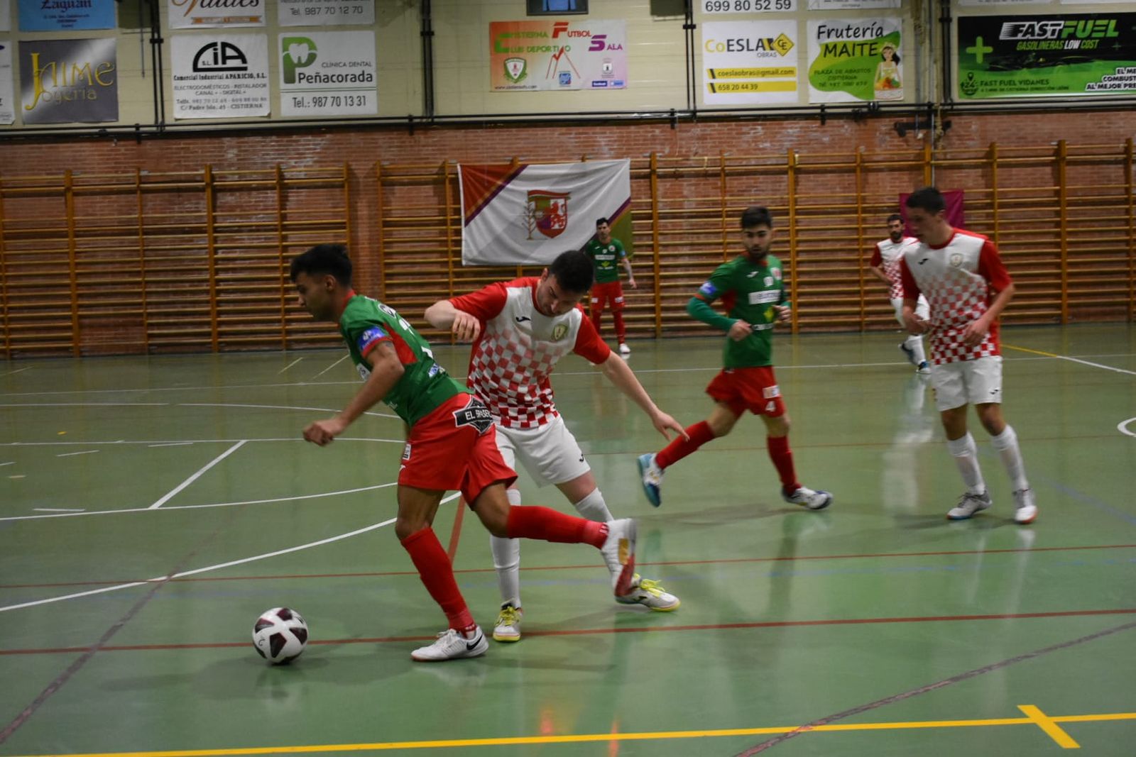 Un lance del duelo ante el Cistierna