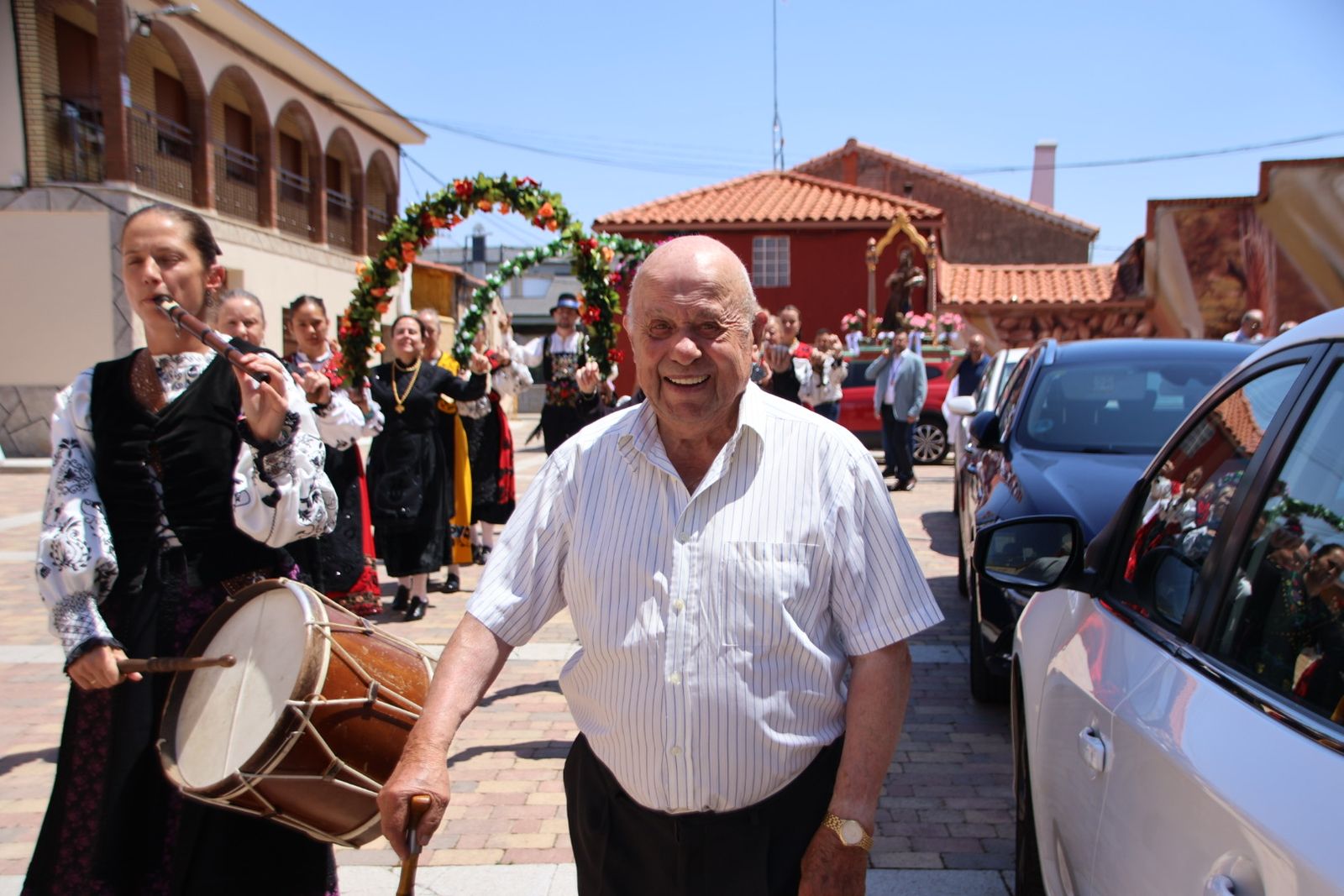 Castellanos de Villiquera Misa y procesión
