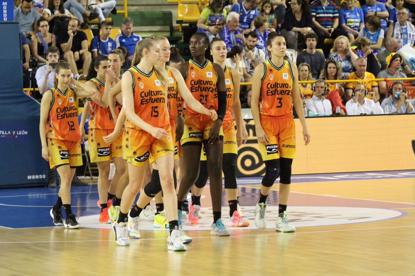 perfumerias-avenida-valencia-basket-13