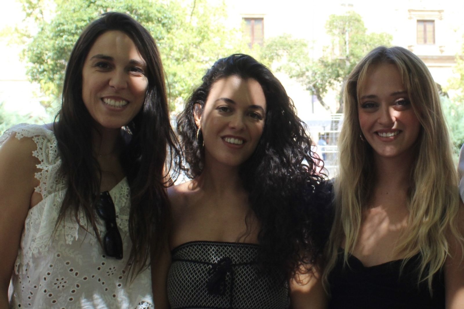 Ambiente en la Feria de Día en el mediodía de este