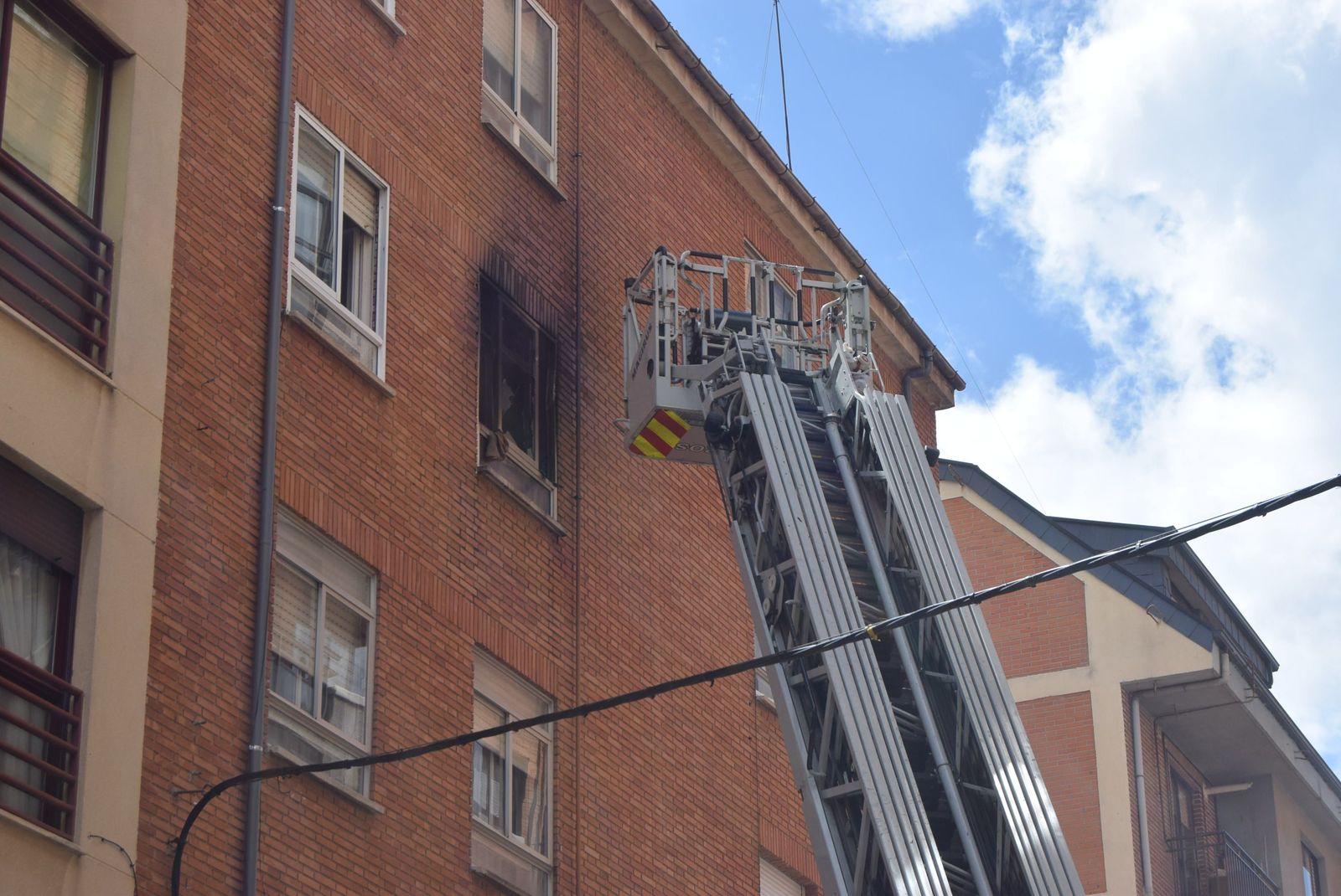 incendio-en-una-vivienda-de-la-calle-clavel-2