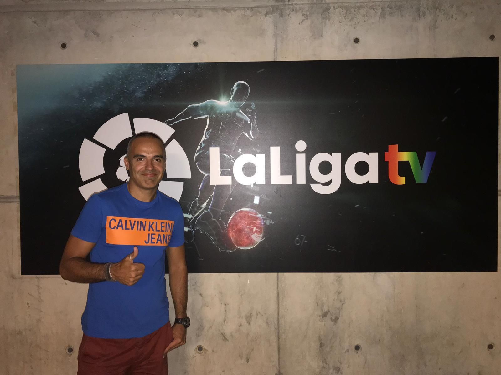 El salmantino Alberto Pérez, la voz de la Liga TV Bar.