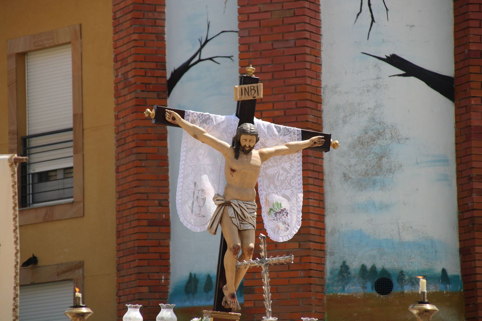 Procesión en honor al Cristo de las Batallas en Castellanos de Moriscos
