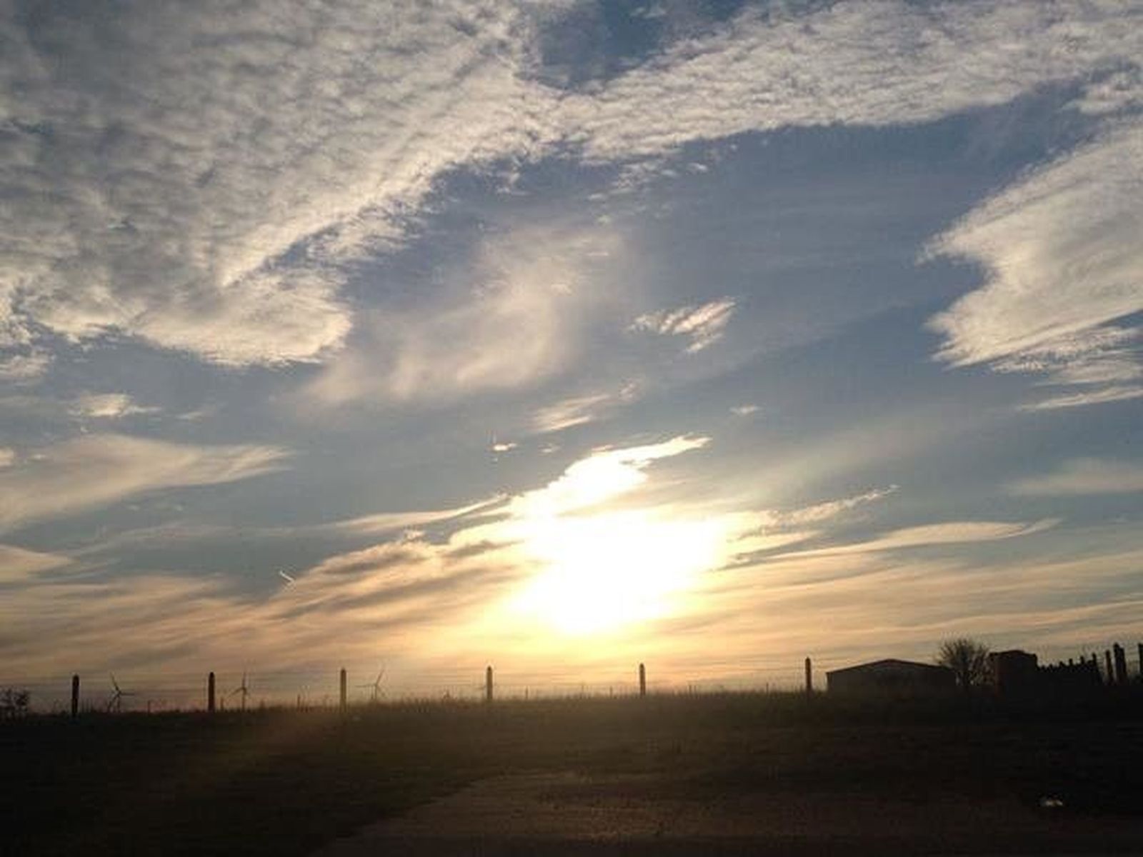 Cielo, invierno. Archivo