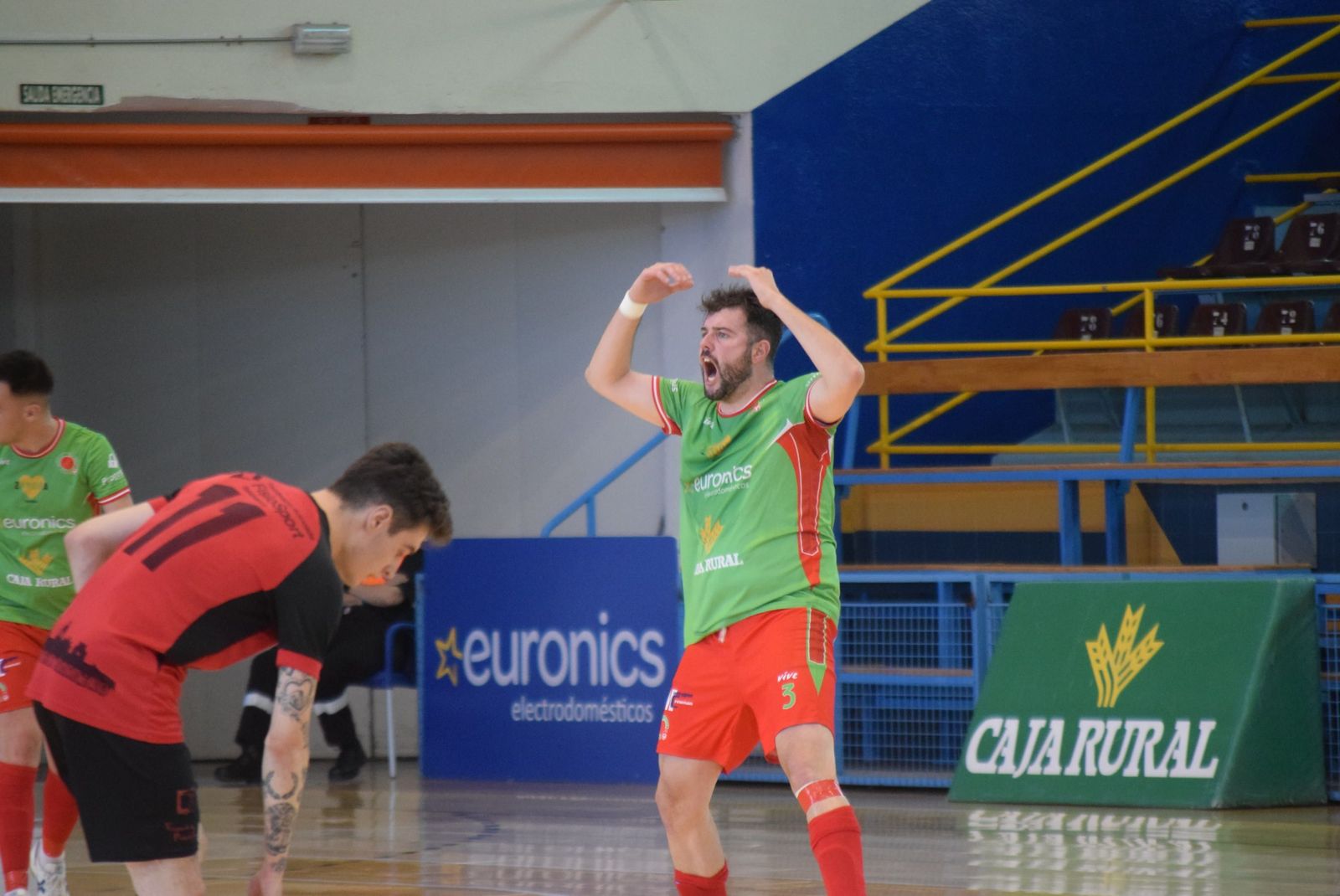 intersala-zamora-tres-columnas-24