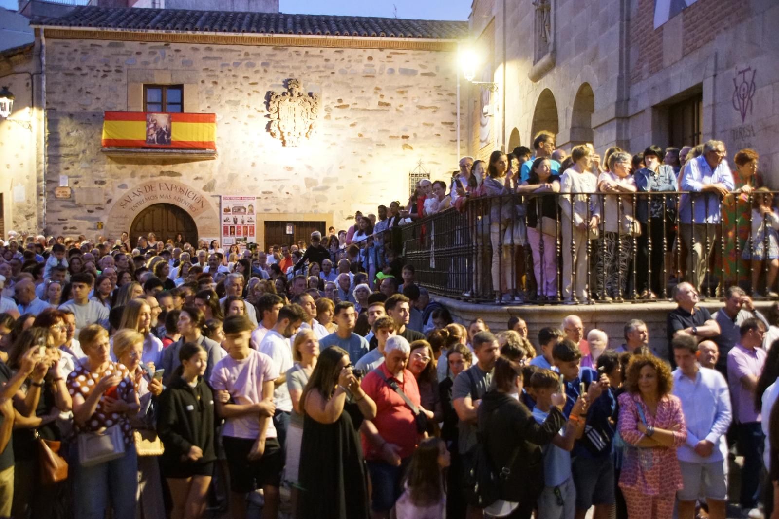 Procesión del regreso a clausura de Santa Teresa de Jesús