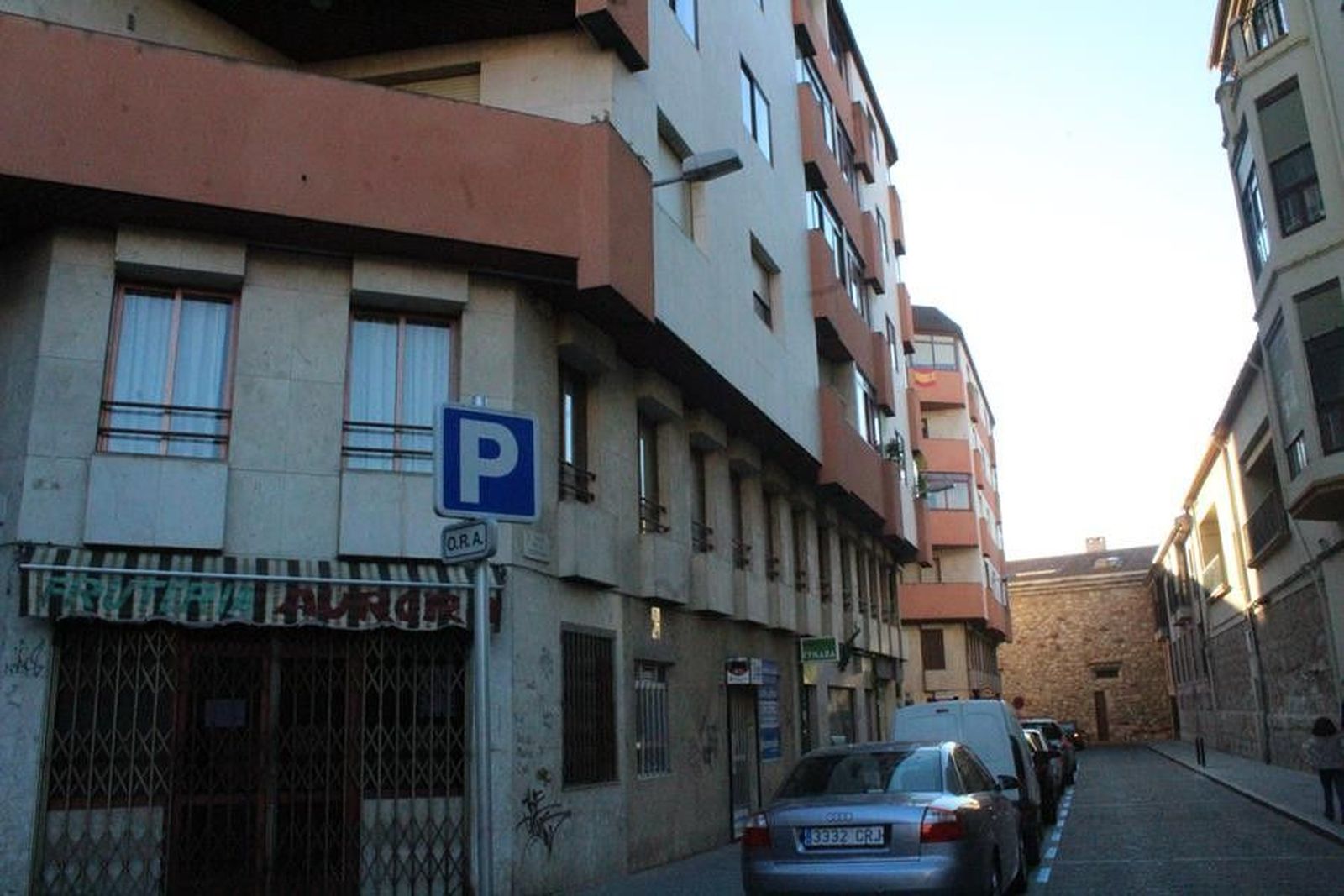 Coche aparcamiento calle ora zona vehculo multa